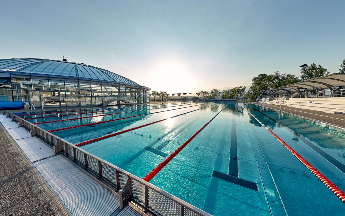 Bassin olympique extérieur de 50 mètres au Stade Aquatique de Bellerive-sur-Allier